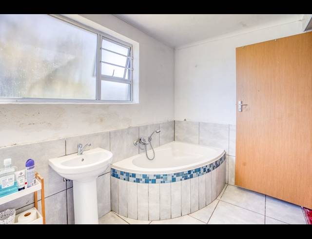 3 BEDROOM HOUSE TO LET IN VINCENT